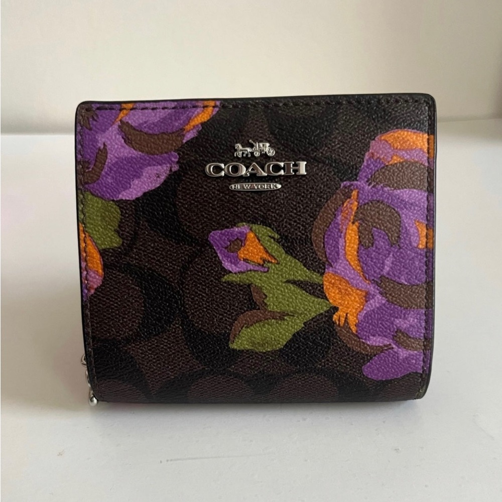 Last one! NWT Coach Outlet Snap Wallet In Signature Canvas With Rose Print - Picture 3 of 6